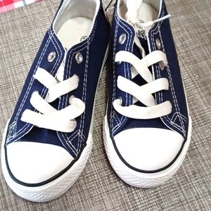 Survival Gear Navy Blue Low Canvas Trainer Size 12 Kids